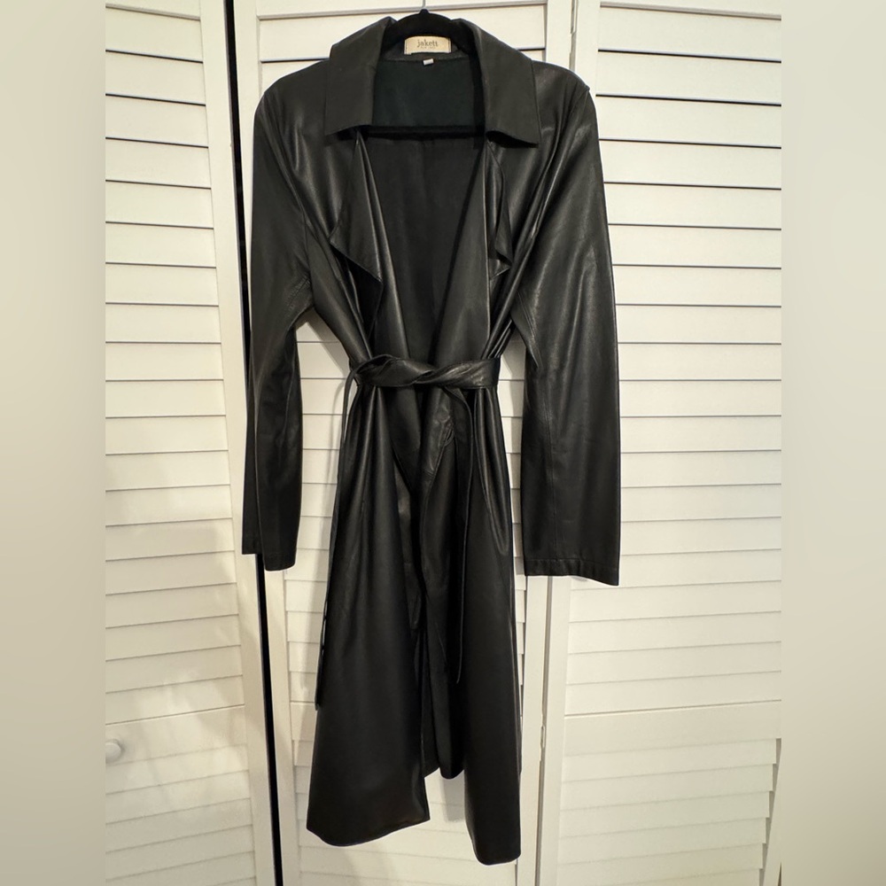 Jakett Black Leather Trench